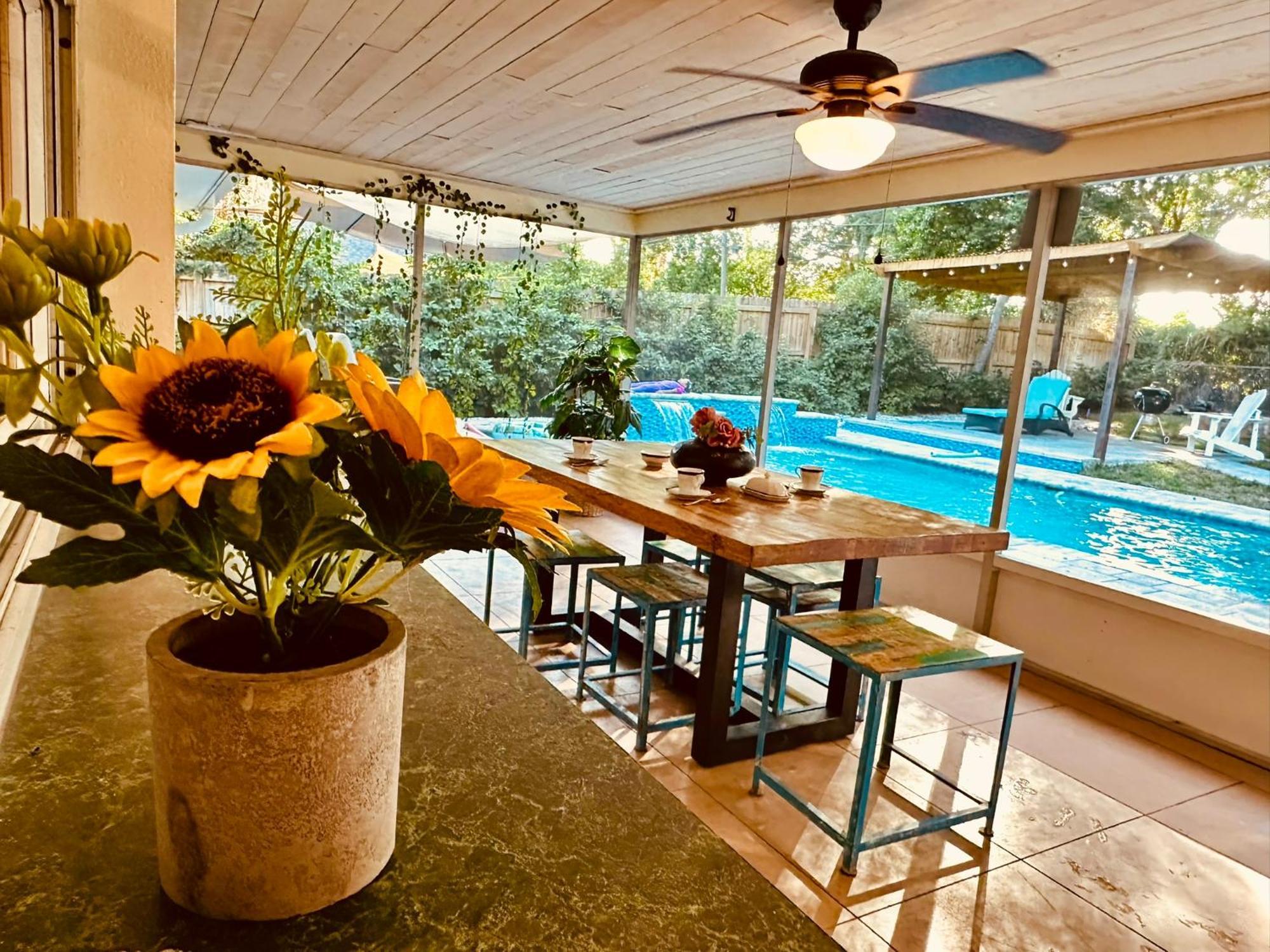 4 Bedroom Clearwater Vacation Home With Amazing Backyard Luaran gambar